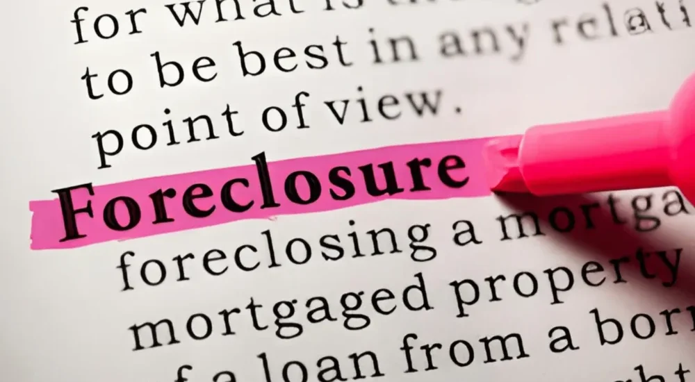 Foreclosure highlight in pink.