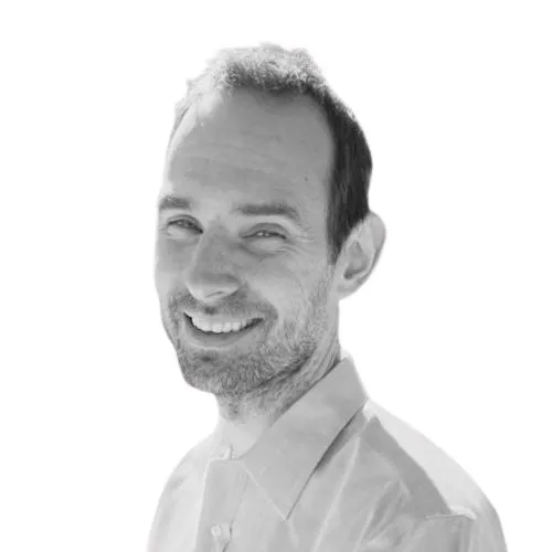 Victor DeTroy headshot.