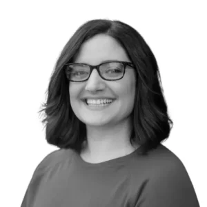 Taryn McKnight headshot.